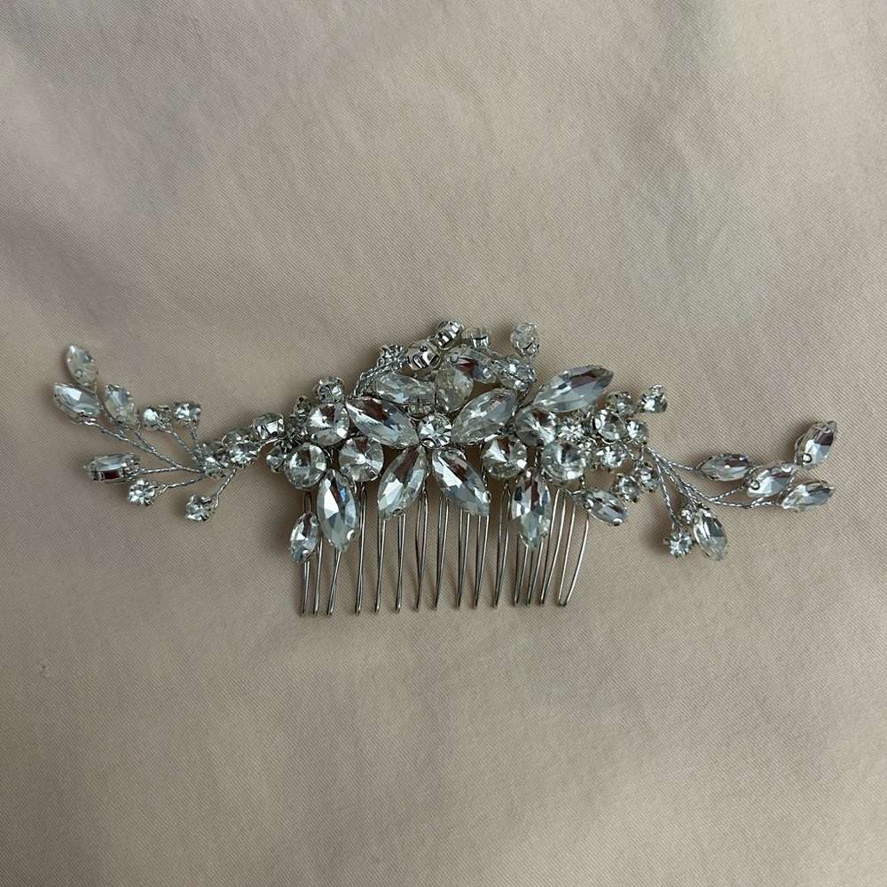 Crystal Comb